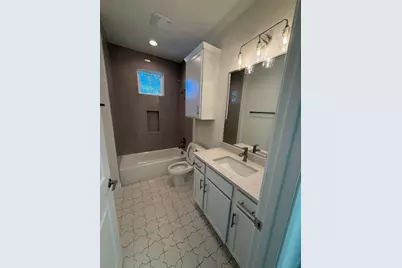 112 Broken Bow Street, Horseshoe Bay, TX 78657 - Photo 14