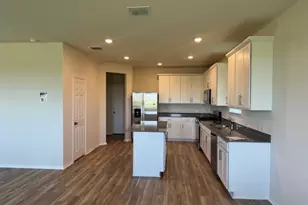 639 Papaya Dr, Buda, TX 78610 - Photo 14