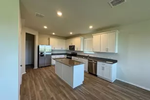 639 Papaya Dr, Buda, TX 78610 - Photo 22