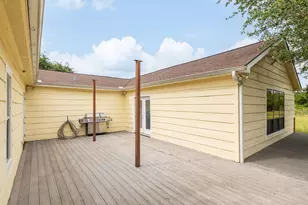 1110 Oakwood Loop, San Marcos, TX 78666 - Photo 22