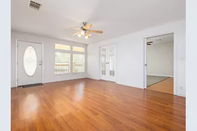1110 Oakwood Loop, San Marcos, TX 78666 - Photo 4