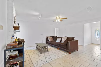 407 S Mount Rushmore Drive, Cedar Park, TX 78613 - Photo 6