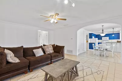 407 S Mount Rushmore Drive, Cedar Park, TX 78613 - Photo 4
