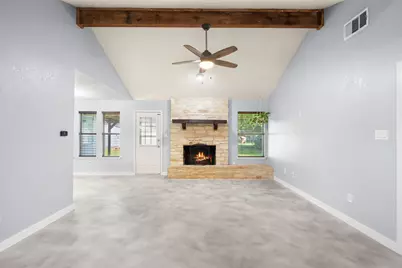 909 Garden View Drive, Georgetown, TX 78628 - Photo 4
