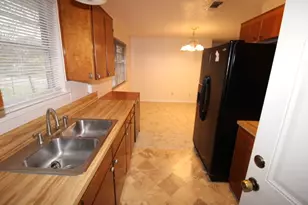 2002 Josie Cir, Copperas Cove, TX 76522 - Photo 4