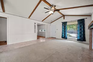 2314 Klattenhoff Dr, Austin, TX 78728 - Photo 4