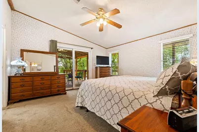 1019 Lake Shore Drive, Spicewood, TX 78669 - Photo 12