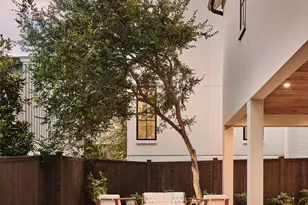 1900 Matthews Dr, Austin, TX 78703 - Photo 26