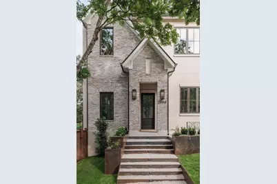 1900 Matthews Drive, Austin, TX 78703 - Photo 2