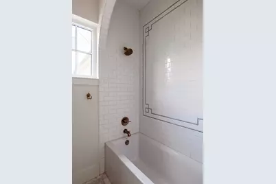1900 Matthews Drive, Austin, TX 78703 - Photo 22