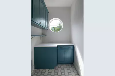 1900 Matthews Drive, Austin, TX 78703 - Photo 18