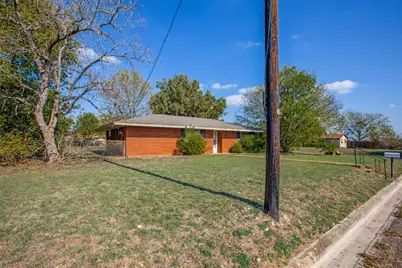 506 E Avenue T, Belton, TX 76513 - Photo 2