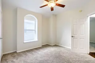 8215 Menlo Park Pl, Round Rock, TX 78681 - Photo 20