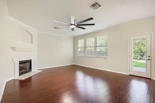 8215 Menlo Park Pl, Round Rock, TX 78681 - Photo 28