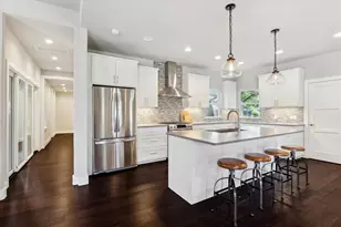 613 Theresa Ave, Austin, TX 78703 - Photo 4