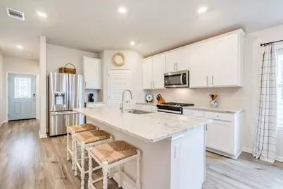 145 El Capitan Loop, Dripping Springs, TX 78620 - Photo 2