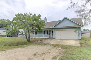 107 W Pauwela Ln, Bastrop, TX 78602 - Photo 1