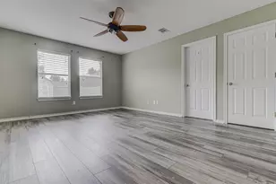 107 W Pauwela Ln, Bastrop, TX 78602 - Photo 10