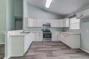 107 W Pauwela Ln, Bastrop, TX 78602 - Photo 8