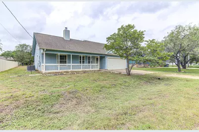 107 W Pauwela Lane, Bastrop, TX 78602 - Photo 2