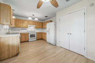 141 Meadow Park Dr, Georgetown, TX 78626 - Photo 14