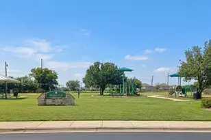 141 Meadow Park Dr, Georgetown, TX 78626 - Photo 40