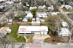 103 Turney St, Smithville, TX 78957 - Photo 4