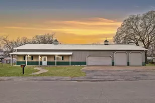 103 Turney St, Smithville, TX 78957 - Photo 28