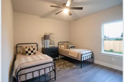 306 String Prairie Way, Smithville, TX 78957 - Photo 16