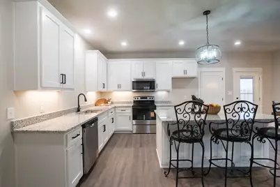 306 String Prairie Way, Smithville, TX 78957 - Photo 12