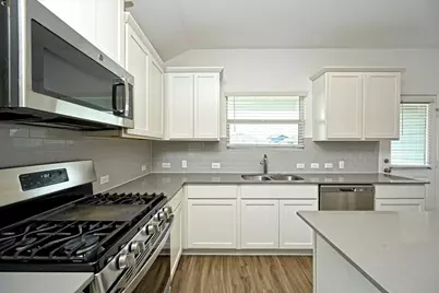 180 Madrid Drive, Kyle, TX 78640 - Photo 14