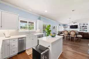 1207 Lakeway Dr, Lakeway, TX 78734 - Photo 12