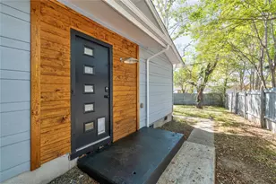 1204 Eleanor St, Austin, TX 78721 - Photo 8