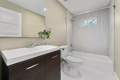 1204 Eleanor Street, Austin, TX 78721 - Photo 22