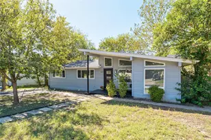 1204 Eleanor St, Austin, TX 78721 - Photo 2