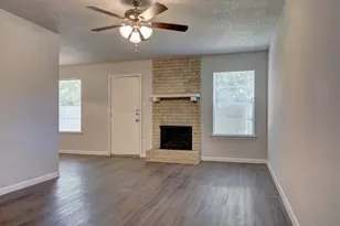 410 Vista W Ct, Bastrop, TX 78602 - Photo 10