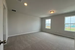 108 Cherry Blossom Ln, Taylor, TX 76574 - Photo 6