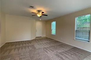 133 Gina Dr, Kyle, TX 78640 - Photo 4