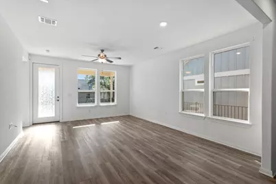 813 Saratoga Lane, Georgetown, TX 78633 - Photo 2