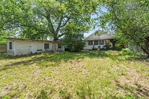 619 W Bell Ave, Rockdale, TX 76567 - Photo 40