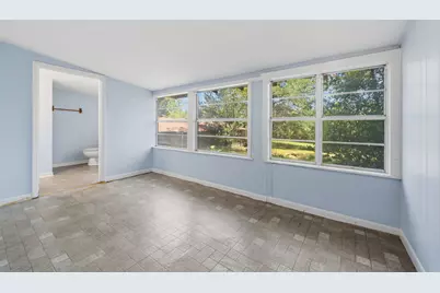 619 W Bell Avenue, Rockdale, TX 76567 - Photo 26