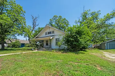 619 W Bell Avenue, Rockdale, TX 76567 - Photo 2