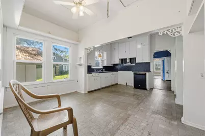 619 W Bell Avenue, Rockdale, TX 76567 - Photo 10