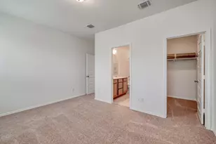280 Feathers St, Jarrell, TX 76537 - Photo 18