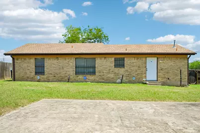 101 Brown Street, Elgin, TX 78621 - Photo 26