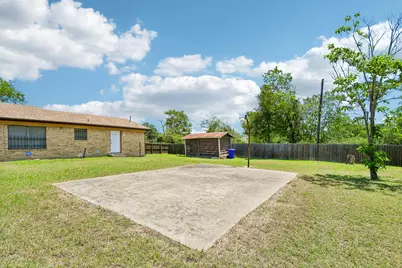 101 Brown Street, Elgin, TX 78621 - Photo 30