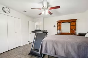 101 Brown St, Elgin, TX 78621 - Photo 20