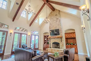 23923 Tres Coronas Dr, Spicewood, TX 78669 - Photo 4