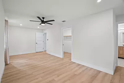 2400 Broken Oak Drive, Austin, TX 78745 - Photo 28