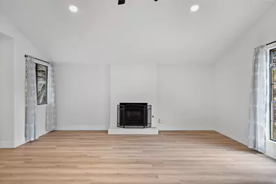 2400 Broken Oak Drive, Austin, TX 78745 - Photo 10